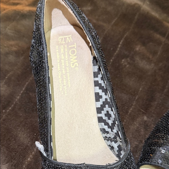 TOMS Black Sequin Wedge Shoes - Picture 5 of 5
